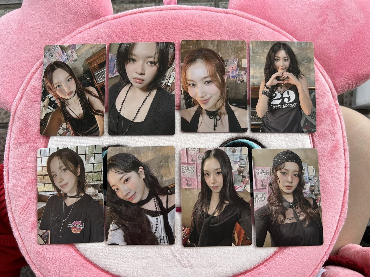 momo__s2s2s2's tweet image. TWICE 「ENEMY」 会場販売 会場限定 CD トレカ 交換 名古屋 

【求】モモちゃん

【譲】ナヨン・ジョンヨン・サナ・ジヒョ・ミナ・ダヒョン・チェヨン・ツウィ交換＞買取

本日(8/23)現地にて交換希望です！

在庫状況などもリプDMでお気軽にお声掛けください！