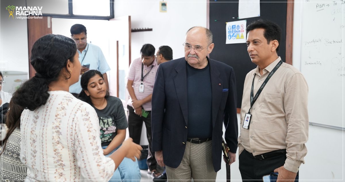 Manav Rachna (@manav_rachna) on Twitter photo ๐๐ซ๐จ๐. ๐๐จ๐๐๐ซ๐ญ ๐๐ซ๐๐๐ง, Renowned DNA Forensic Expert and Professor at the University of Kent, recently visited us at MRIIRS.
His visit brought fresh insights into the world of Forensic Sciences, opening up new ways of learning and research for our students. Read ๐๐ซ๐จ๐. ๐๐จ๐๐๐ซ๐ญ ๐๐ซ๐๐๐ง, Renowned DNA Forensic Expert and Professor at the University of Kent, recently visited us at MRIIRS.
His visit brought fresh insights into the world of Forensic Sciences, opening up new ways of learning and research for our students. Read
