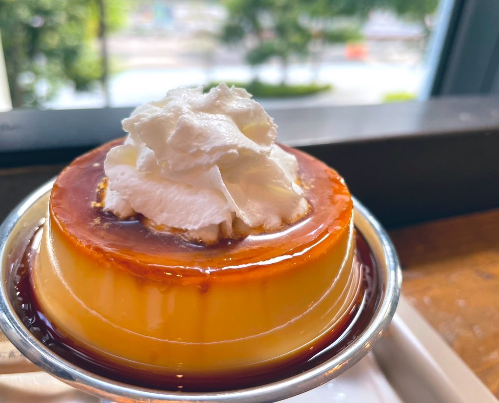 71flutter's tweet image. 今日はお気に入りのカフェで勉強👩‍💻
AIさん設計のこと聞いてみるぞ〜