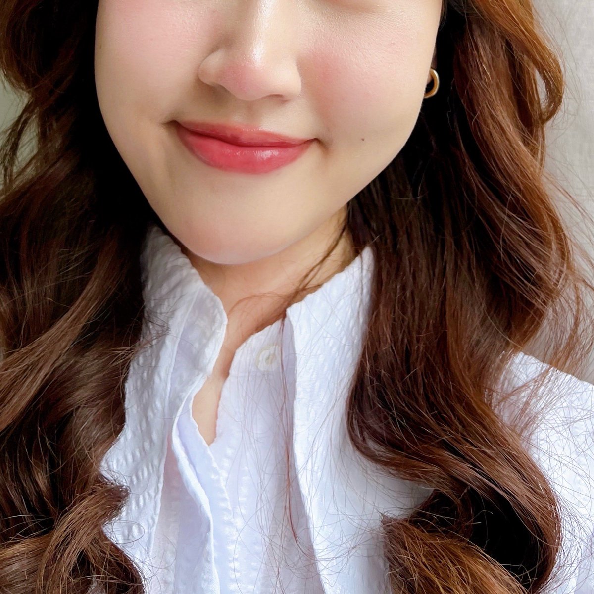 อันนี้ดีมากกกกก แฮร์มิลค์ของ &amp;honey ใช้แล้วผมนุ้มนุ่ม จากแห้งฟู คือเปลี่ยนเป็นชุ่มชื้นขึ้นเลยอะ มีนมผึ้ง น้ำผึ้งเคราติน คนผมเสียสุดๆคือเวิร์คมาก ใส่ตอนผมแห้งหรือเปียกหมาดได้เลยแก เนื้อน้ำนม ใช้ง่าย ไม่เหนอะ และหอมมากกกก ใส่แล้วผมหอมสุดๆ หอมแบบ ต้องมีคนอยากหอมหัวเราบ้างแหละ 😆🍯