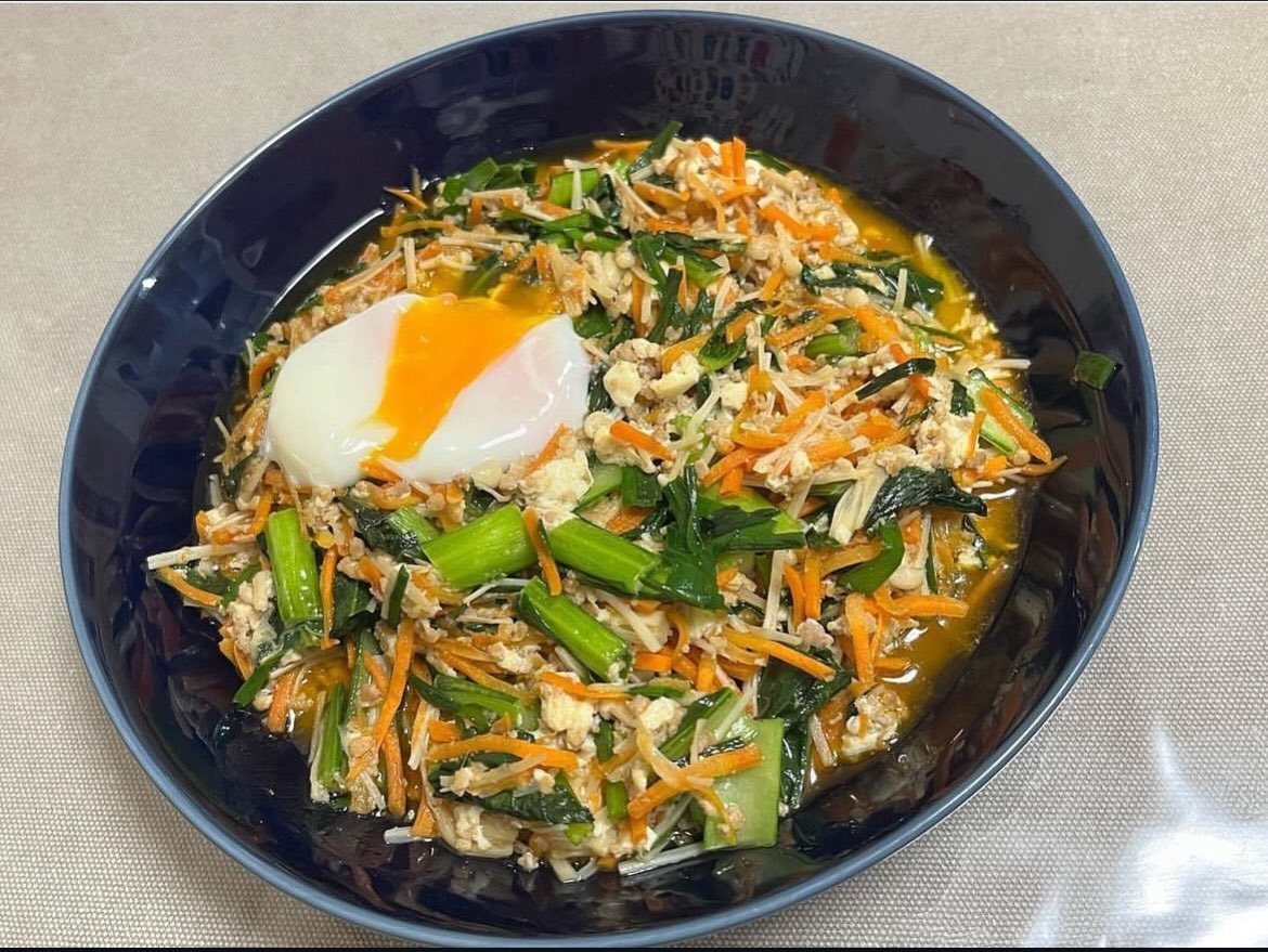 今日のお昼ー！ビビンバ😋🍽