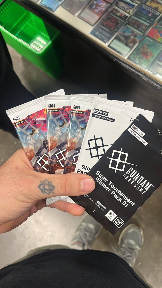 el_ropavejeroo's tweet photo. Primer lugar en gundam jugando blockers https://t.co/xy1LbpZnYS