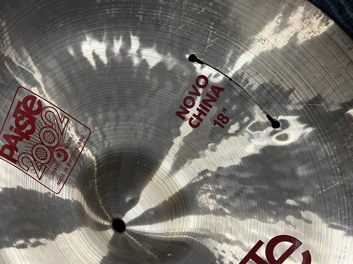 明日に向けて、こないだ割れたチャイナの応急処置完了！！

割れシンバルの応急処置ご用命承ります。