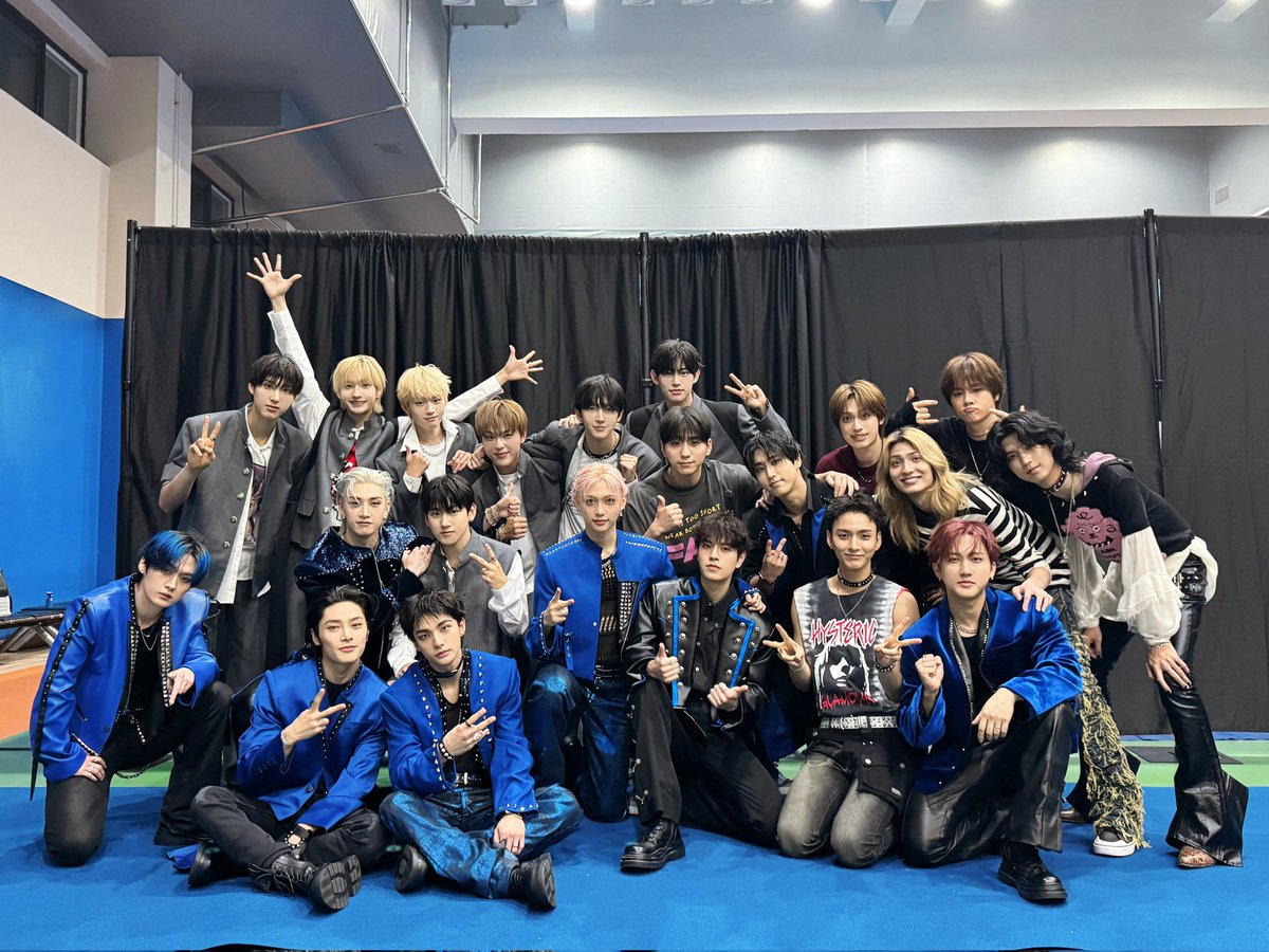 was sooo late to the party but omg my boys in one photo 🥺