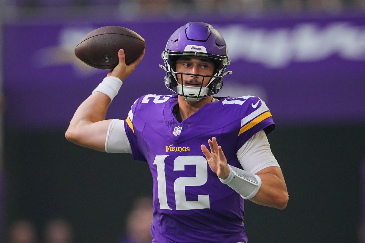 VikingzFanPage tweet media