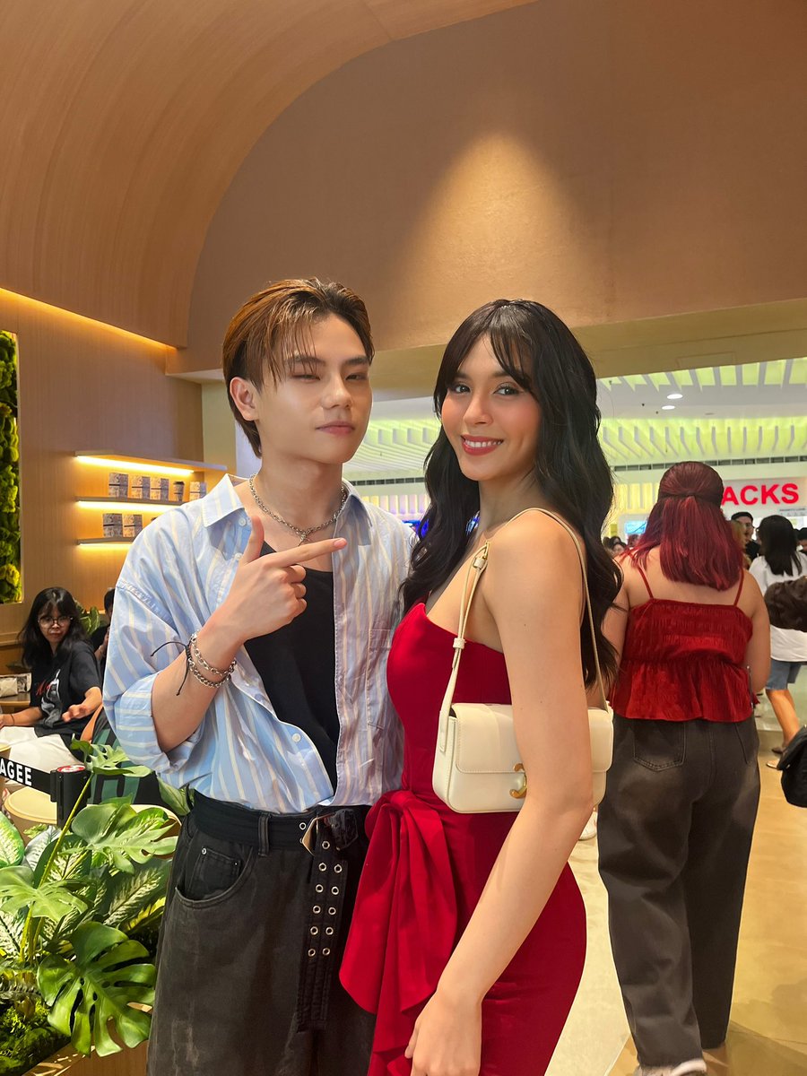 Alex with Ashley Ortega at Chagee! 🌹

#AJAA #AJAA_ALEX <a href="/Alex_Noel5783/">AJAA Alex ?📼</a>