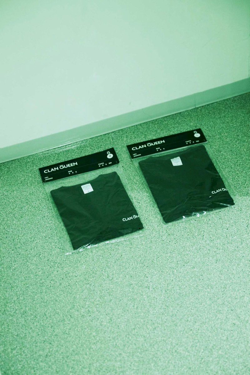 NEBULA LIMITED T-SHIRT -特別包装版- #CLANQUEEN_NEBULA