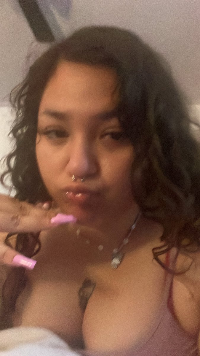 snuzzil's tweet image. #nsfw #nsfwtwtًً #selfie