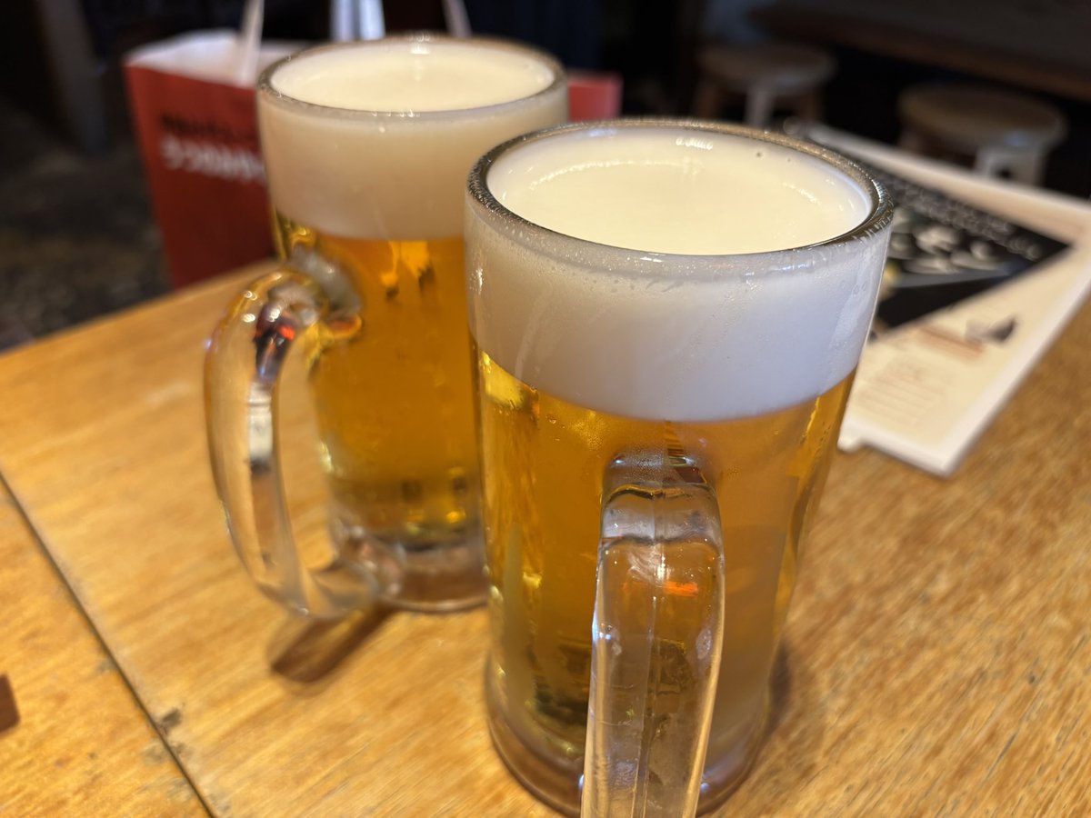 シルビさんと四谷三丁目で飲んでます！
参戦者ゆるぼ〜