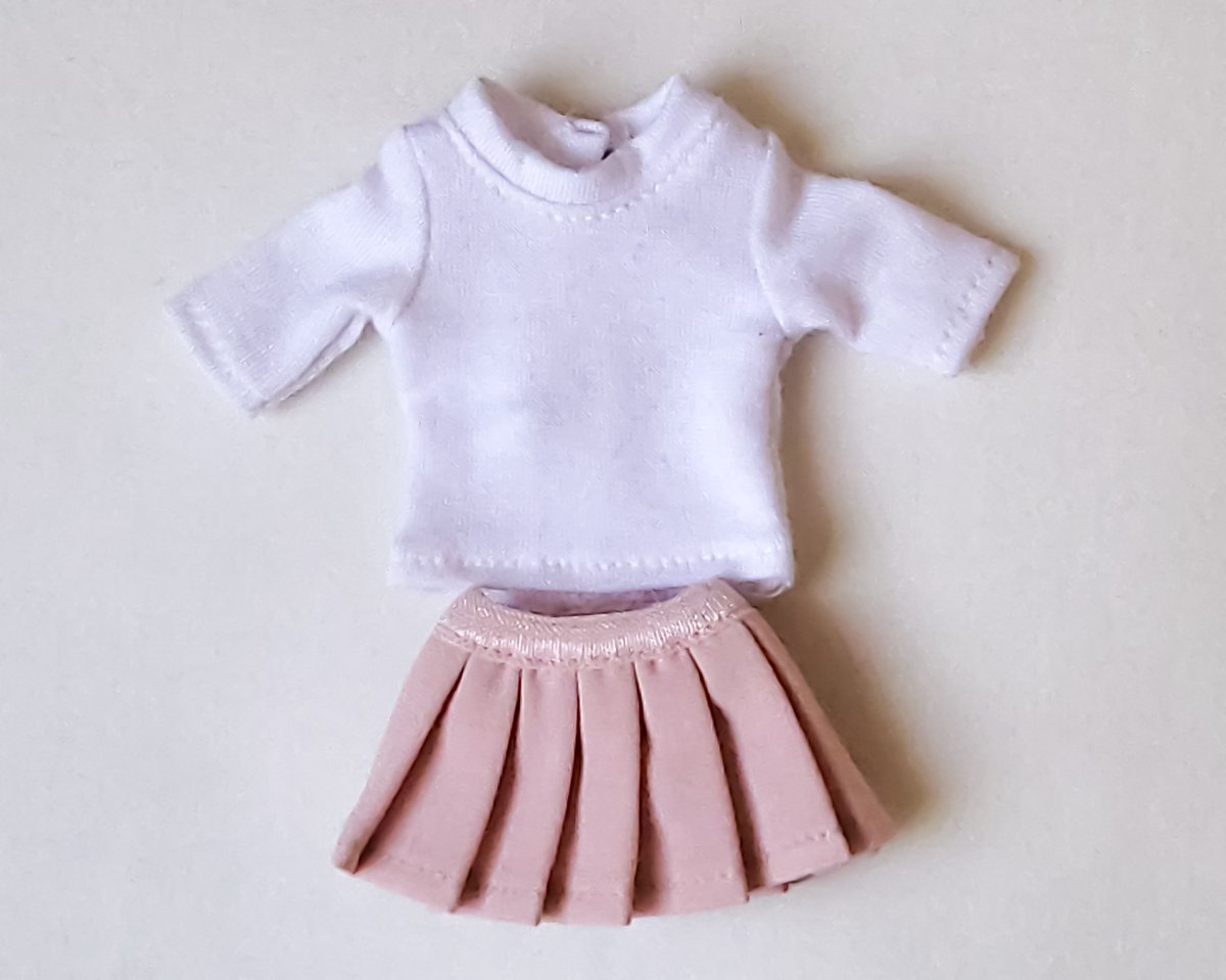 「무료 나눔 이벤트」
나인나인제 포켓용 의상을 RT해 주신 분들 중 1분께 나눔합니다 🩷
시착은 단 한 번 있었으며 하자는 없습니다!

📅 추첨일: 8월 25일
📢 발표: 추첨기를 통해 당첨자 1분 발표

무더운 여름 시원하게 보내세요!