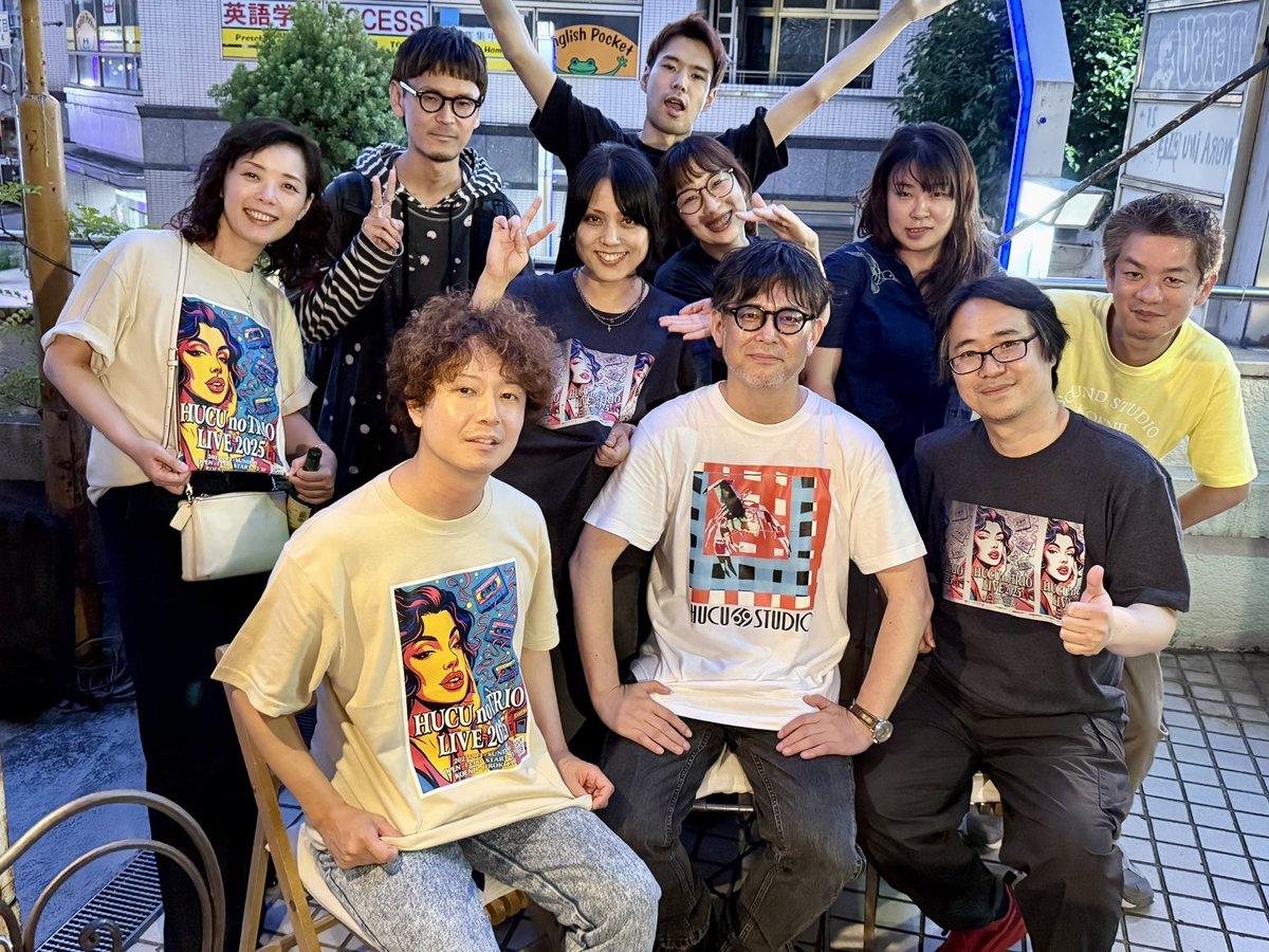 hucurusu's tweet photo. この夏いちばんの出来事が、ついにダイジェスト動画になりました！
監督・編集は山下タクローさん。ぜひご覧ください。
（もっと見たい方にはフルバージョンもあります！）
#フクノトリオ

https://t.co/4dia2VouXE https://t.co/uODUzVj1WT