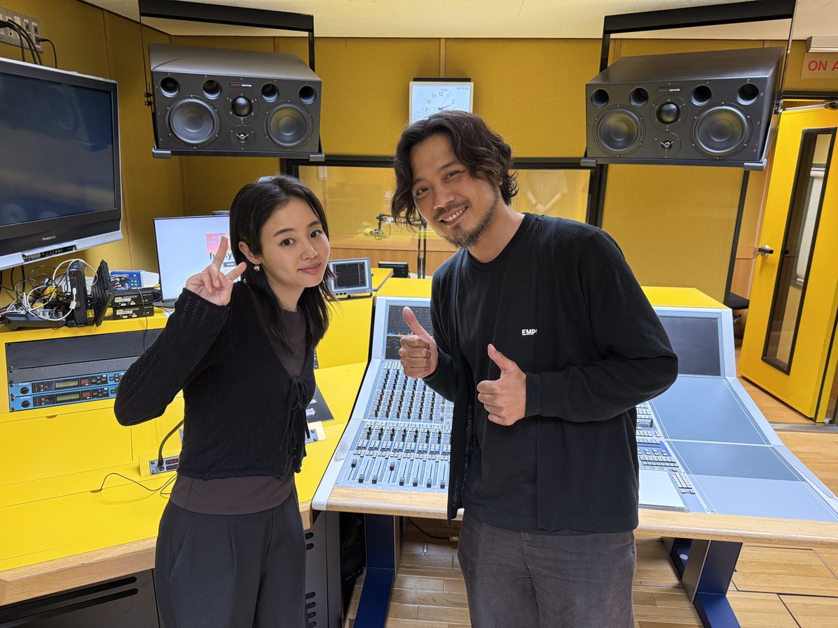 MOVE ON SATURDAY (@cocolo_mos) on Twitter photo 8/23(土)🌞
#fmcocolo765 #MOVE765
🌟13時台
#藤原さくら 登場❗️
収録インタビューをお送りしました📡
<a href="/MammothSakura/">藤原さくら Sakura Fujiwara</a>
▽タイムフリーはこちらから
radiko.jp/#!/ts/CCL/2025…
🏷 #MOVE765 8/23(土)🌞
#fmcocolo765 #MOVE765
🌟13時台
#藤原さくら 登場❗️
収録インタビューをお送りしました📡
<a href="/MammothSakura/">藤原さくら Sakura Fujiwara</a>
▽タイムフリーはこちらから
radiko.jp/#!/ts/CCL/2025…
🏷 #MOVE765