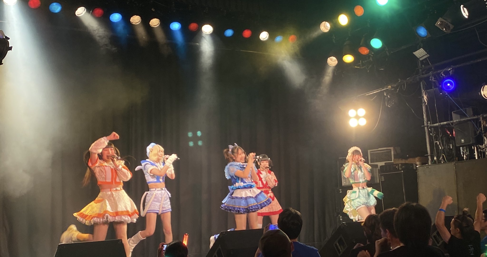 こ*ん様 ⭐️最終❤️お楽しみイベント❤️598 【個性的オーレア】クリスマスロ はいな on X: 