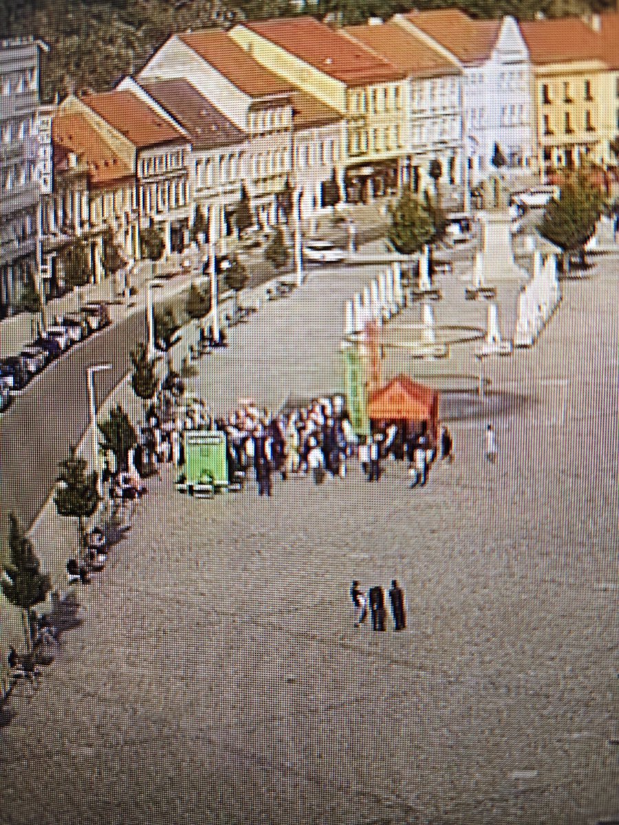 tesar_ivo's tweet photo. @P_Fiala Takhle to vypadalo v reálu na městské kameře https://t.co/65sTJgxM8m