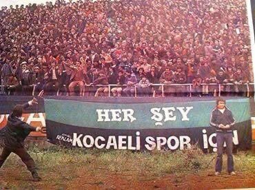 Başkan olan kişi Kocaelispor taraftarı olmayabilir fakat unutmamak gerekir;Kocaelispor neredeyse taraftarı oradadır 💚🖤💚🖤. <a href="/Kocaelispor_RT/">Kocaelispor RT</a> <a href="/Kocaelispor/">Kocaelispor</a> <a href="/ultraskocaeli/">Ultras Kocaeli</a>