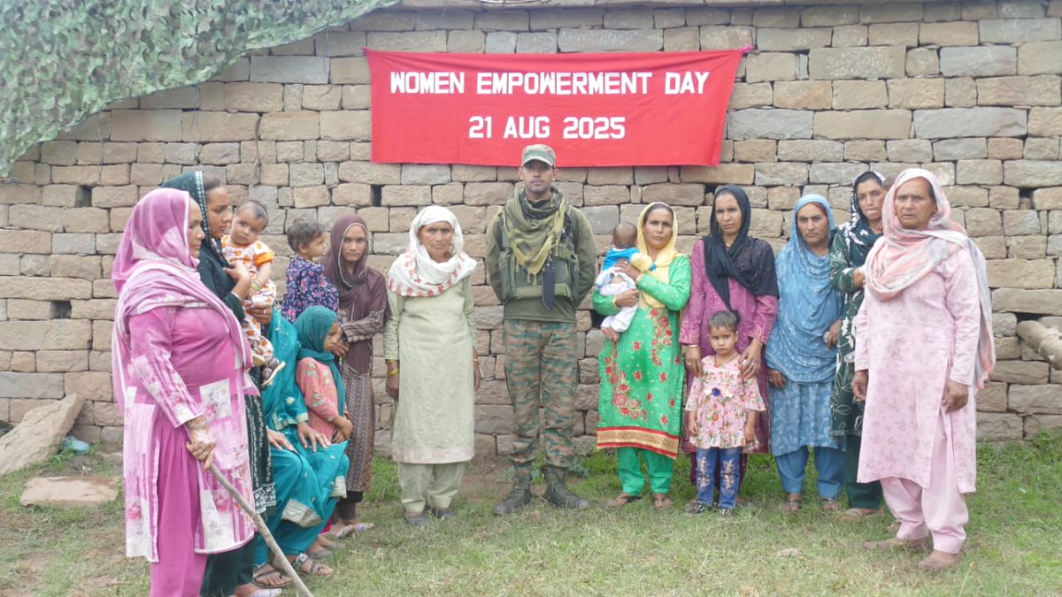 Fizahoor284446's tweet image. Indian Army organised a Medical Camp, constructed a passenger waiting shed at Datote vill in Poonch Dist and also  carried out improvement of road to the Village , extending essential services to the local population.

#ArmyForPeople #BorderDevelopment 
#MedicalCamp
