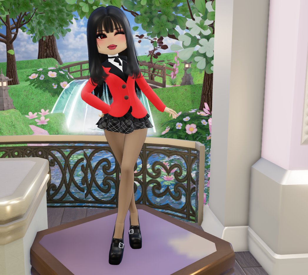 poketrainerjuju's tweet image. Popped into It Girl for a little bit before bed!! Some of my fav looks :3 #itgirl #roblox