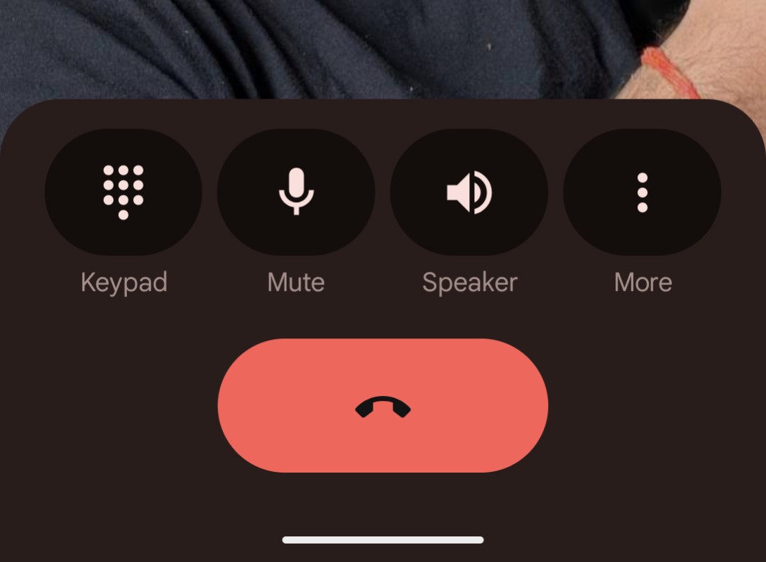 strixsingh's tweet image. Hot take🔥
The new Google Dialer redesign is exactly what Android needed
Rounded cards? Clean animations? Thoughtful gestures?
It’s not cluttered — it’s intentional minimalism
If you hate it, maybe you’re just not ready for grown-up design. 🤷‍♂️
#Android #MaterialYou #GoogleDialer