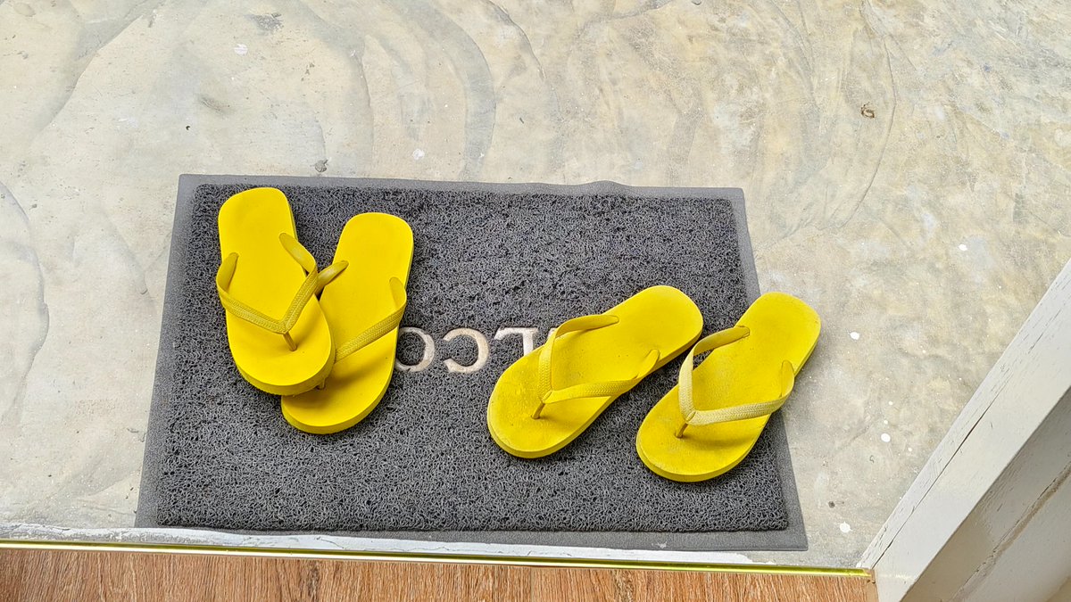 อยู่นี่นะ ทักได้ อิอิ