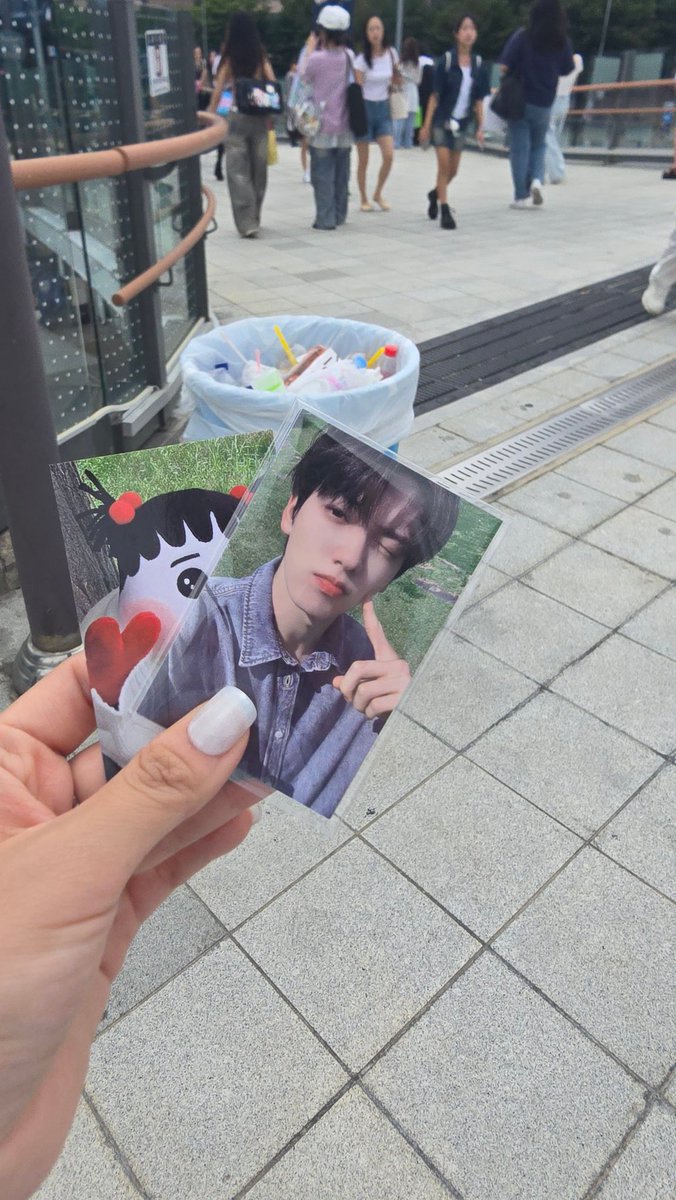 xxididd's tweet photo. 투바투 모아존 포카 양도합니다

뿔버스 1set 

https://t.co/9Wl317iyli

판매 양도 포카 포토카드 photocard pc wts 미공포 poca LUCKY PPULVERSE 뿔버스 moazone 투바투 txt 연준 태현 휴닝카이 수빈 범규 특전 공방 soobin yeonjun beomgyu taehyun https://t.co/O5pAUEPgDc