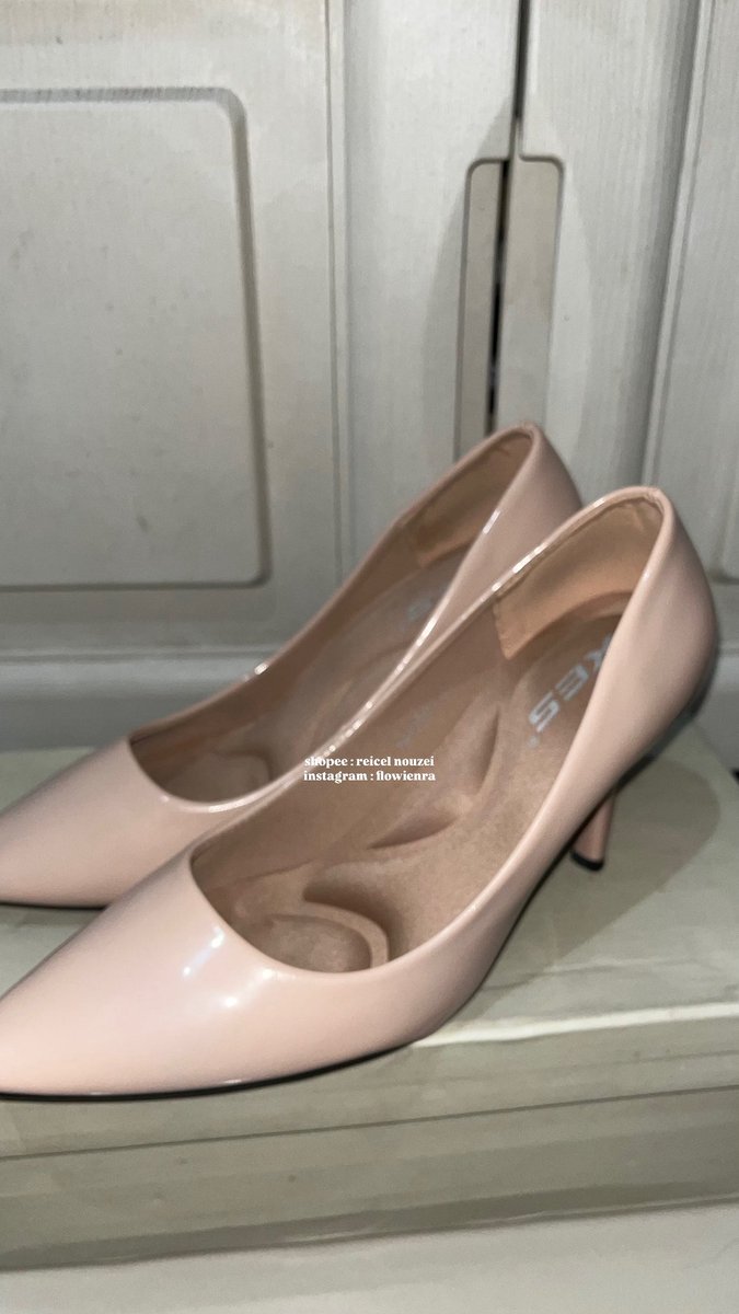 ackercy's tweet image. yuu guys start 35k aja nih, heels nya baru sekali pake. bisa checkout di shopee, boleh tanya detail produk kalo tertarik yaa 🫶🏻