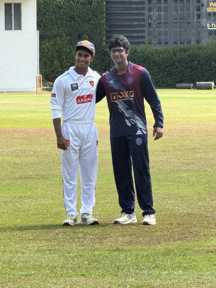 At P. Sara Oval today there’s an important club game is taking place; SSC playing Tamil Union. SSC is represented by Ranuk Jayasuriya, son of Sanath Jayasuriya. Tamil Union is represented by Naren Muralitharan, son of Muttiah Muralitharan. How time flies.