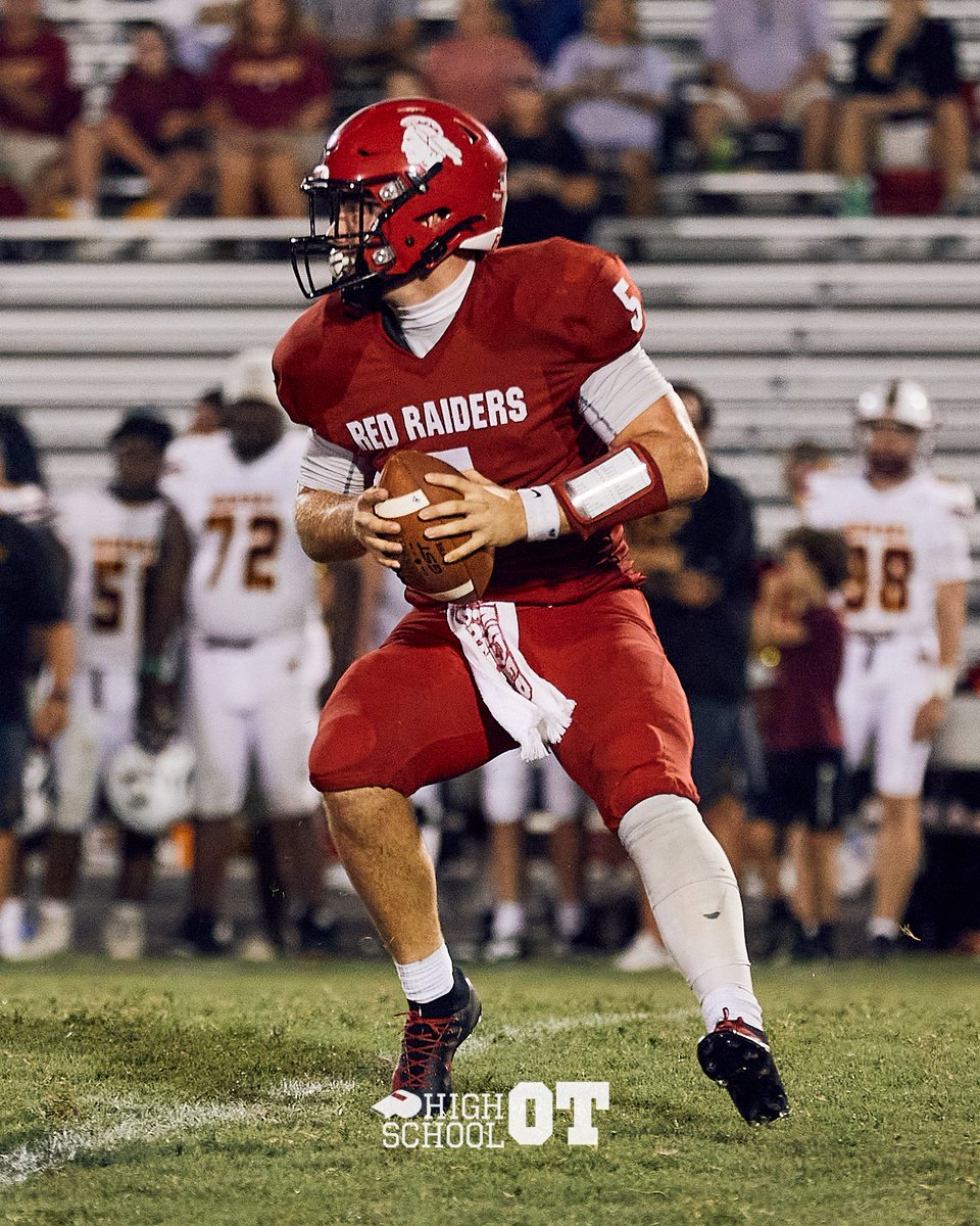 South Point stuffed a Hickory two-point conversion to escape with a 27-25 win tonight.

Photos from this game: highschoolot.smugmug.com/NC-High-School…