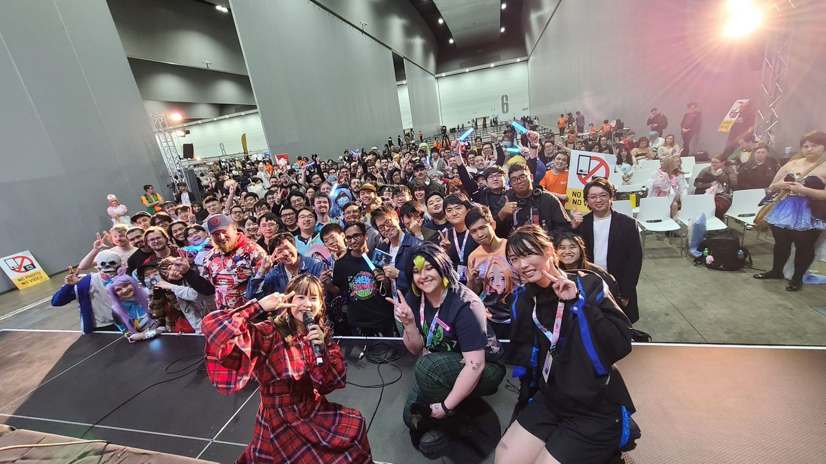 前田 佳織里 tweet media