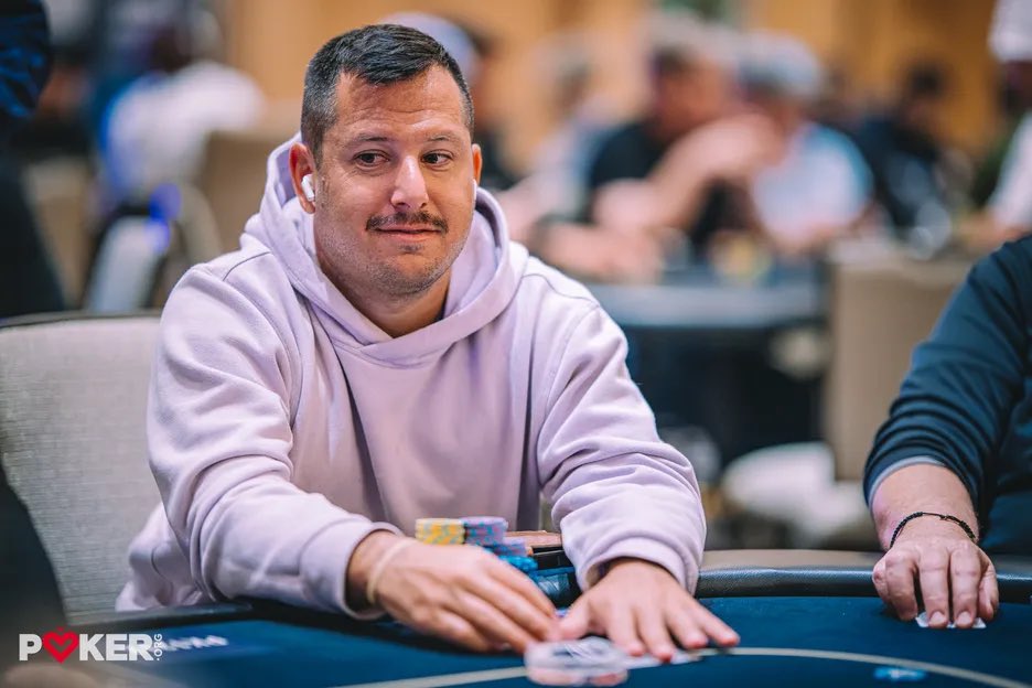 Nick Verderamo bagged a massive stack of 911,000 to end Day 1A of the Potomac Poker Open BetMGM Championship!

💼 Just 35 players bagged, joining tomorrow’s Day 1B survivors on Sunday at Noon 🙌🏼

Recap + chip counts: poker.org/instant/99/mgm…