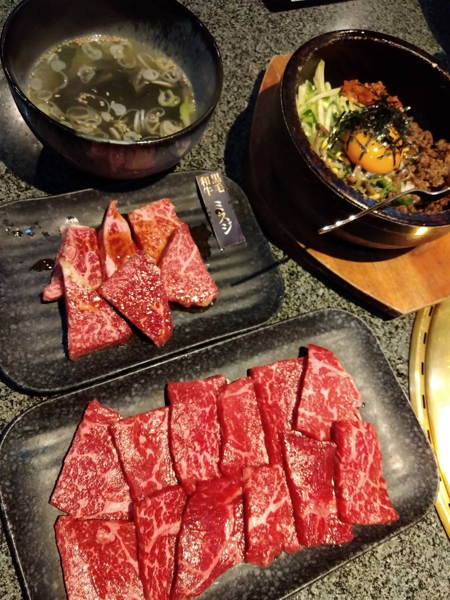 JS2NLQ's tweet image. 今年はハムフェア行けなかったかわりに
あみやき亭へ🙌　
　いっぱい食べるぞ〜😁