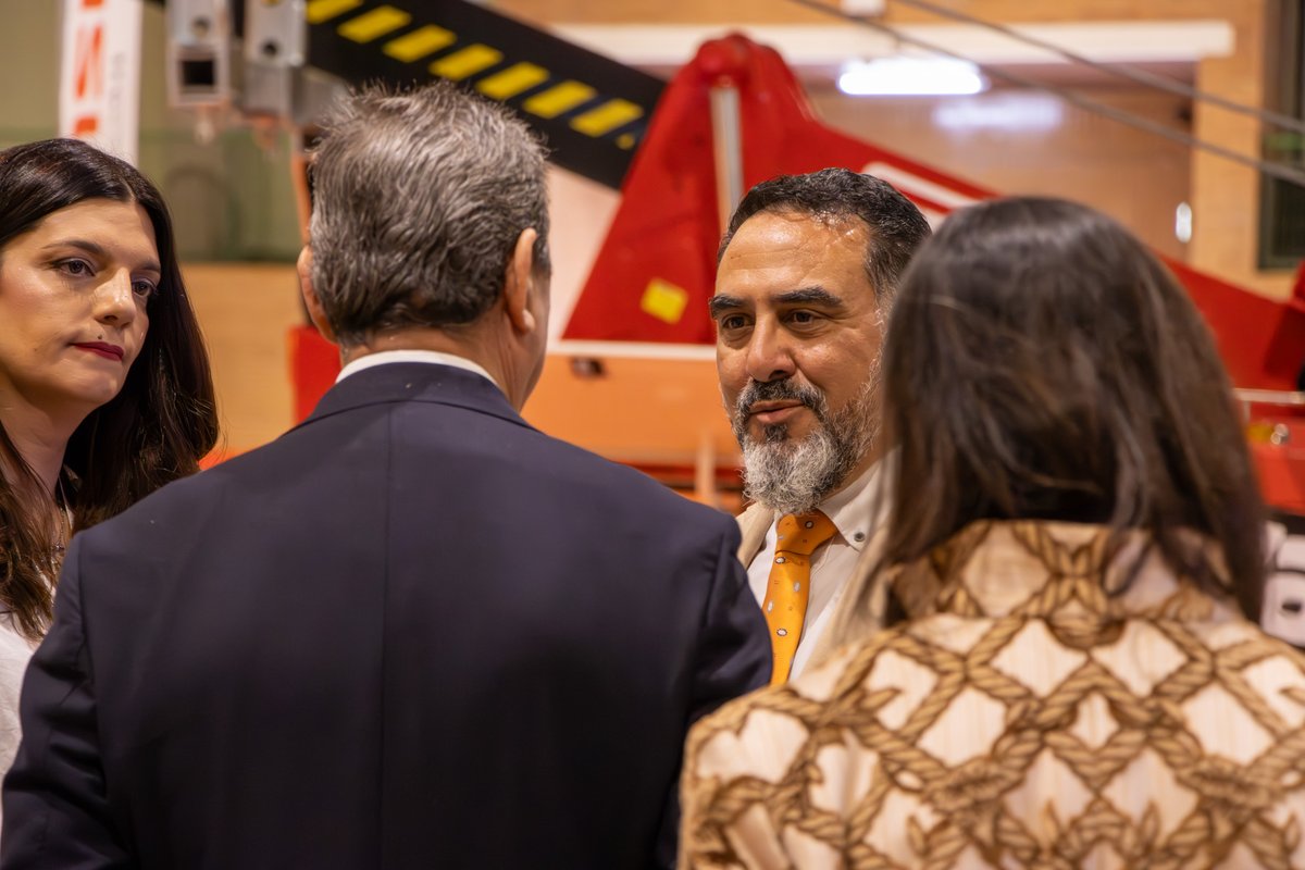 ¿Quién nos visita en FIRECA 2026? 
Profesionales de diversas áreas como compañías de seguros, empresas de asistencia en carretera, distribuidores de recambios, cuerpos públicos de rescate y empresarios de grúas.
 #Networking #ProfesionalesDelSector #FIRECA