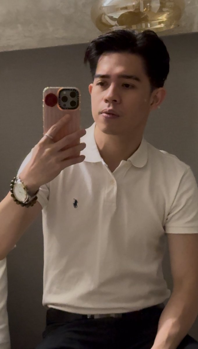 FrankeFrankoi's tweet photo. Ready for Sabado Night 🥃 https://t.co/NtAPI3DgYE