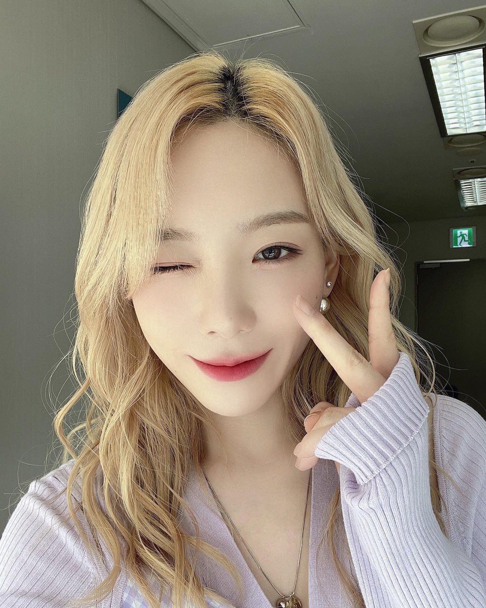 흑발탱구 금발탱구 단발탱구 장발탱구 다 보고싶음
다음컴백 때 뭐해주려나 9월 스킵해 KTY4 낸놔