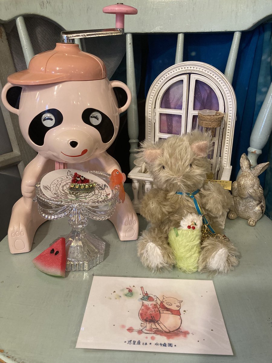 友達都合で予定キャンセルになったり
息子が行く気 満々で駆けつけて
なんと
クリームソーダ人魚さん🍒
悠久のぼんやりお月さま スーパームーン🌕メロンクリームソーダver.

お迎えできました😭
待望✨初スーパームーン🌕

水中庭園 様のカードと
#なすこぐま 様のクリームソーダぬいぐるみもお迎え👏
