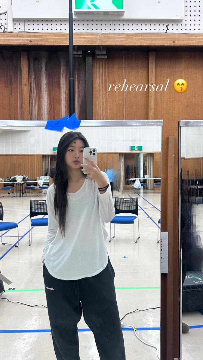 "rehearsal 😙"

personal ig story › 250823
「 #윤채 #YOONCHAE 🐚 #KATSEYE 」