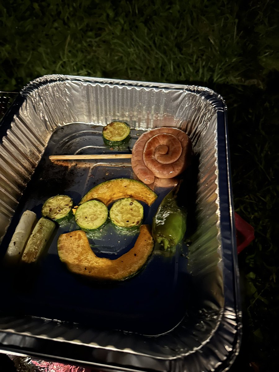 zawa3ric's tweet photo. 苗場で食べれなかった朝霧高原ぐるぐるウインナーを朝霧高原で食すの巻 https://t.co/iswrzRFi1D