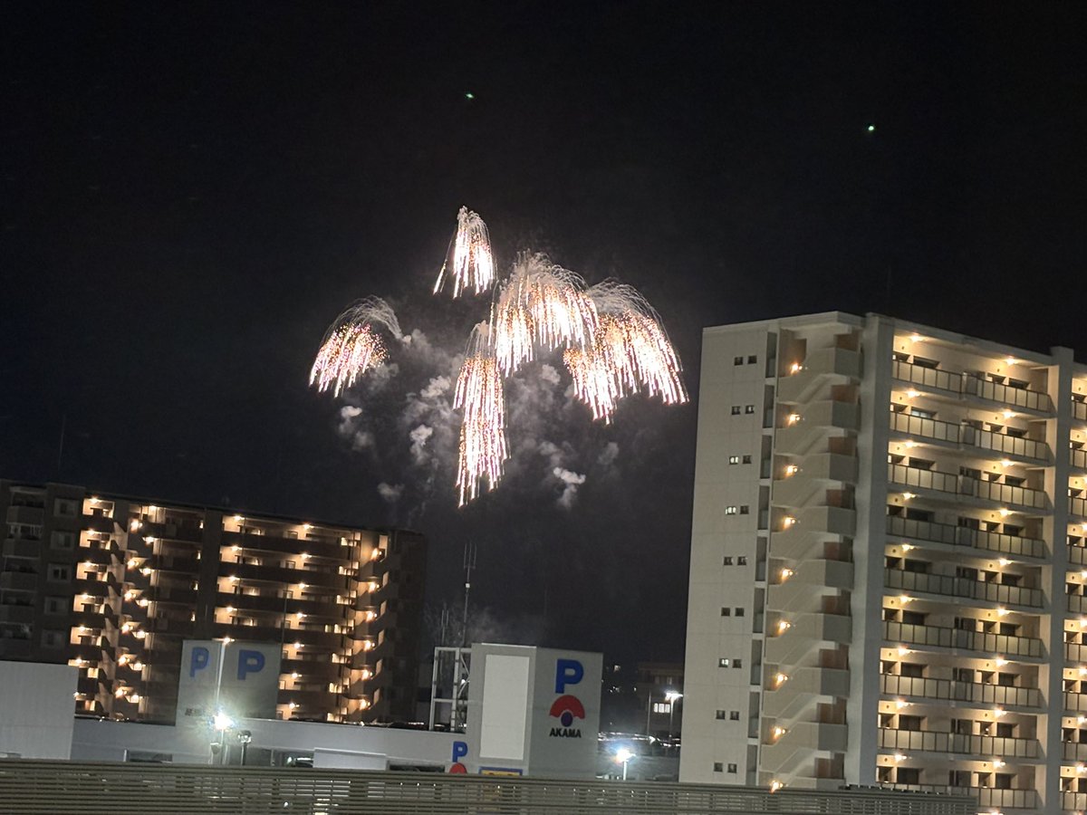 ふるさと祭り

花火見れました🎆

＃ふるさと祭り
＃花火
