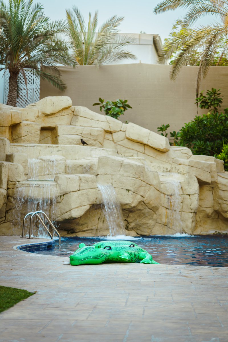 Pool days > everything else.

#DubaiMarine #DubaiResort #BeachResort #DXBMarine
#LuxuriousResortDubai #DubaiHotel