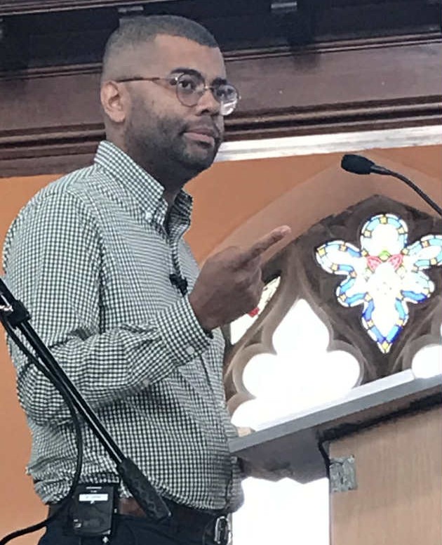 ScotNorCon's tweet image. Andy Longwe begins his 2nd message from 'In Christ Alone from Romans 6:5-11 entitled ' Raised With Him'