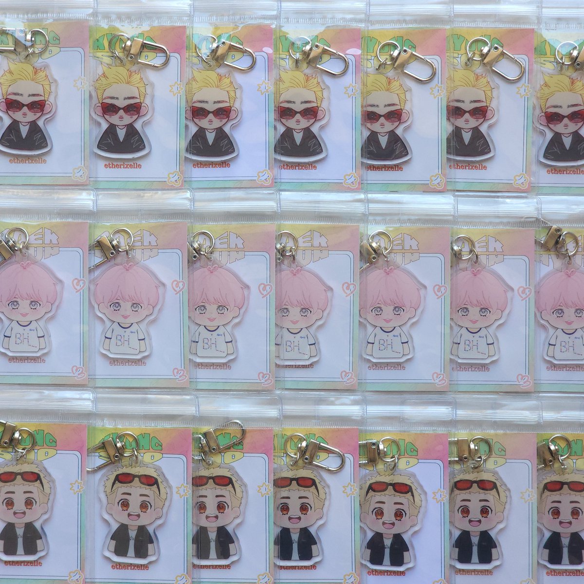 Hello sa mga nasa cafe 408, hingi kayo freebies sakin HAHA

Buy na din kayo keyrings 🫶🏻 nasa tapat lang ako ng counter, nakacream/yellow top.
