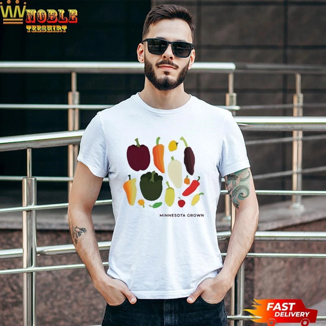 teefeetshirt's tweet image. 🌶️ Straight from the North Star State!
Rep your roots with the Minnesota Grown Peppers T-shirt – bold, fresh &amp;amp; full of flavor. Perfect for proud locals, foodies &amp;amp; anyone who loves some spice in life. 🌱✨: nobleteeshirt.com/product/offici…
#Minnesota #MinnesotaStyle #nobleteeshirt