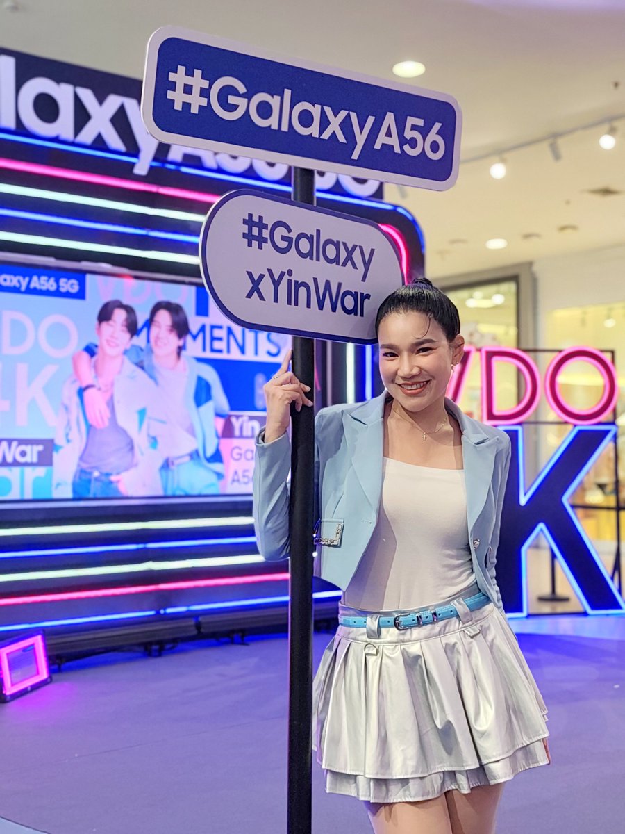 pondmaree's tweet photo. ถ้าคุณมี VDO 4K shot กับศิลปินที่ชอบจะทำยังไงให้มันเป็นตำนานตลอดไป

จะทำสะพานโค้งพี่มารีก็กลัวได้ไปโรงพยาบาลก่อน😆🤣

มาร่วมกิจกรรมฟินๆกับ
SAMSUNG Galaxy A56 5G
วันนี้ด้วยกันนะคะ🩵

YinWar with Galaxy A56
#GalaxyxYinWar #GalaxyA56 
#YINWAR #หยิ่นวอร์ 
#มารีพรมารี #MCpondmaree https://t.co/E9igtb9IX9