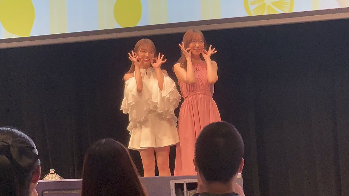 Nakolove0618's tweet image. #さしなこ　尊い🥰

#矢吹奈子ファンミーティング