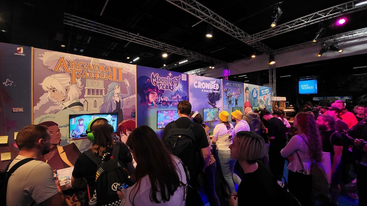 We're her! Ready for another awesome day at #Gamescom!🤗 Come find us in hall 10.2 with all the other amazing indies in the #indiearenabooth!💞