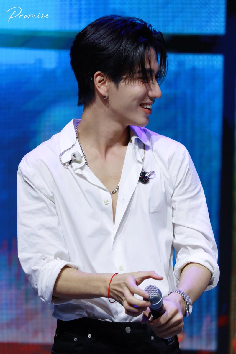 Promise_ppe's tweet photo. 20250823 Perfect 10 Liners FM in MNL

😆🖤✨

@perthppe 
#PERFECT10LINERSFMinMANILA 
#PerthTanapon #KDPPE https://t.co/sFvnwdHbQ3
