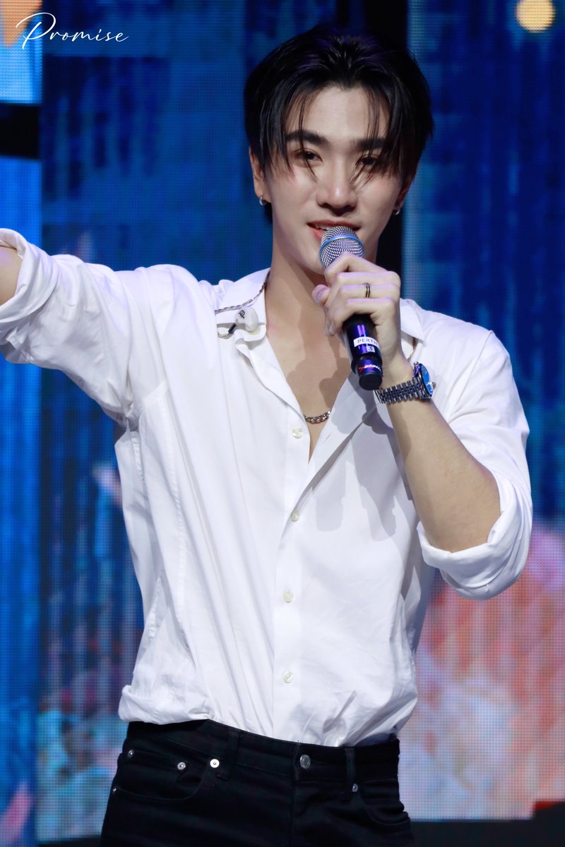 Promise_ppe's tweet photo. 20250823 Perfect 10 Liners FM in MNL

😆🖤✨

@perthppe 
#PERFECT10LINERSFMinMANILA 
#PerthTanapon #KDPPE https://t.co/sFvnwdHbQ3