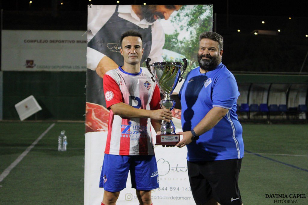Trofeo Feria | Pretemporada 2025/2026

Ayer se disputó la VII Edicion de nuestro Trofeo de Feria. Memorial Rafael Torres Tripiana. 

Poli Almería 1️⃣-0️⃣ CD Viator

⚽️Álex Chico

📷 <a href="/daviniacapeel3/">Davinia Capel</a> 

👉🏻 photos.app.goo.gl/Kk7Zp1ojek5XhM…

#MushoPoli #DivisionHonor #Almeria #Futbol