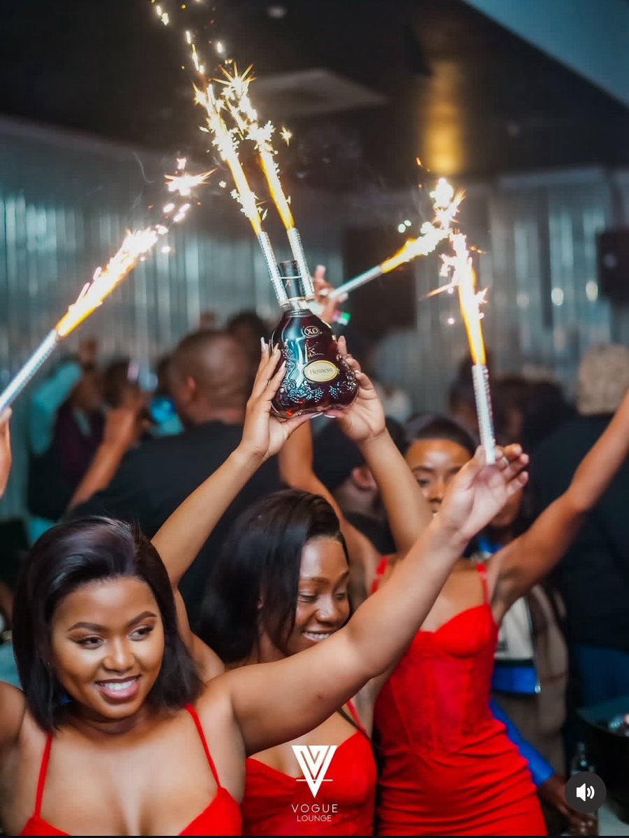 Eh monna <a href="/Andy_Mathe/">Andy</a> o nale banyana ba ba so ko La Risco? If not o mpatlele bona, I want them to serve me, ka zwakala today