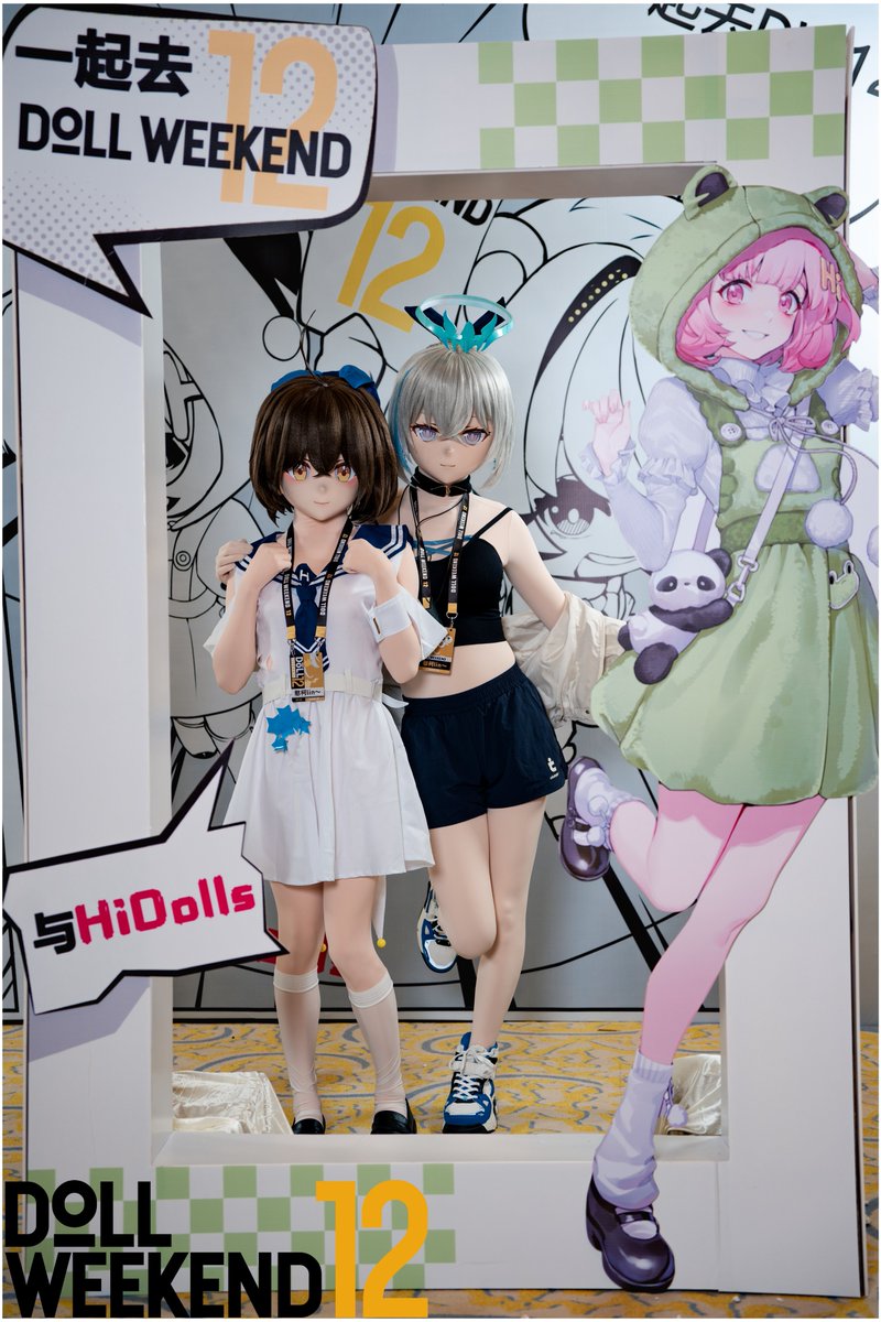 双倍的憨憨，双倍的嗨到死
头壳＆摊位：<a href="/HiDolls_mm/">HaiDolls</a>
摄影：<a href="/emxxNaomi/">Naomi EMO</a>
工具人：<a href="/xxfk3290/">叉叉是XX</a>
感谢主办方的场地提供：<a href="/doll_weekend/">Doll Weekend</a>
#kigurumi #DW12