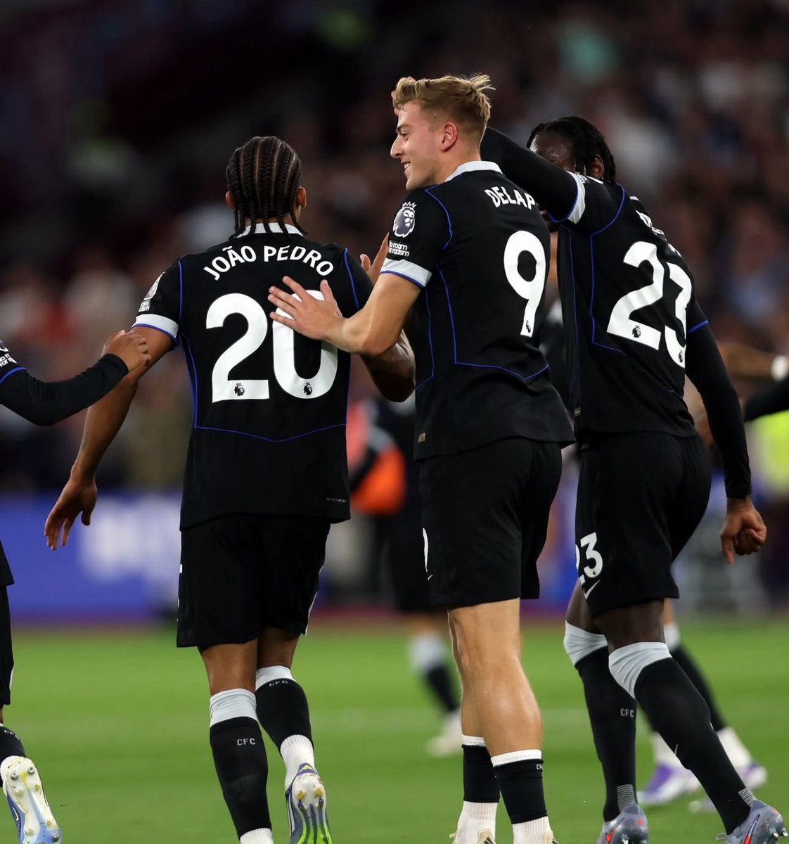 Delap offers something special,strength,sharp movment in the box,and a strong physical presence.Yesterday,we scored 3goals from setpieces,and his influence played a key role in making life difficult for the WestHam defenders.What stands out even more is his attitude#chelsea#